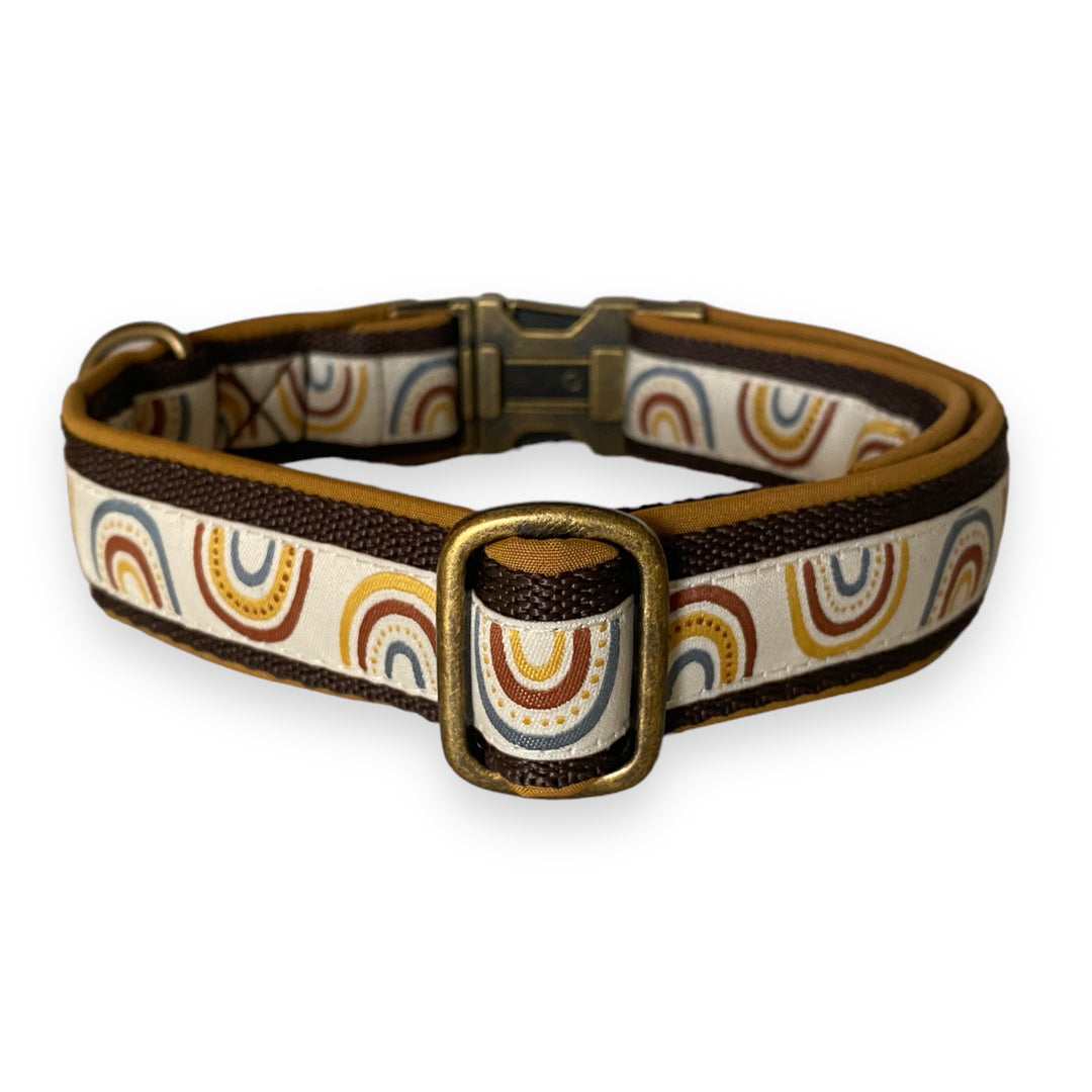 gepolstertes Hundehalsband „Boho Regenbogen“